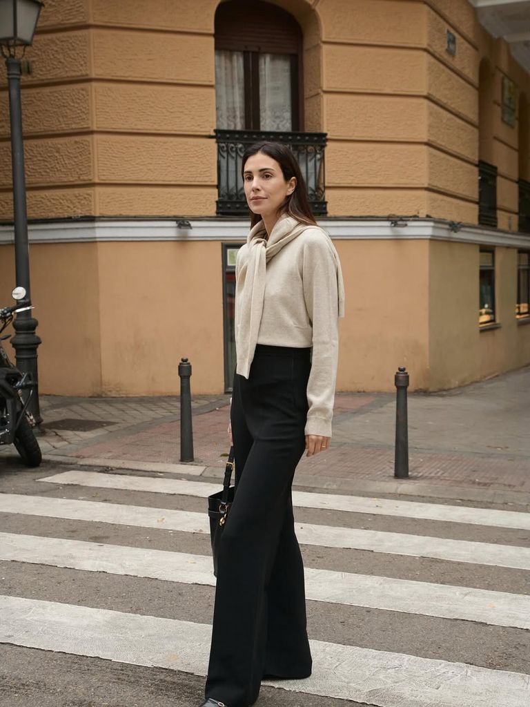 Consigo ahorrar más en ropa durante el invierno desde que comencé a llevar mis jerséis sobre los hombros