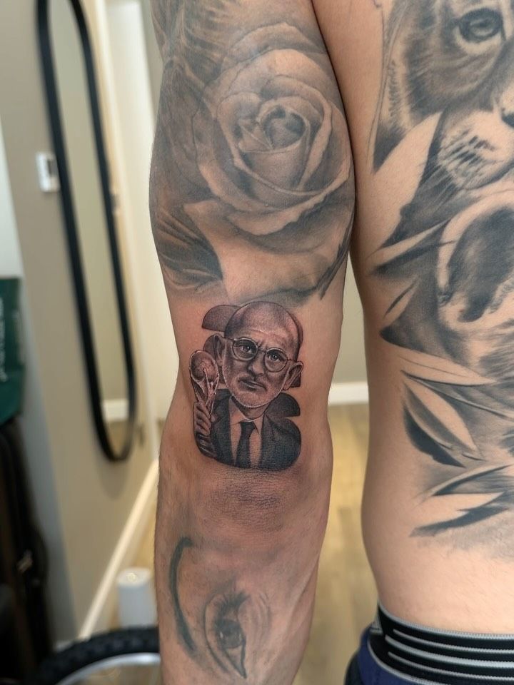 Así ha quedado el tatuaje de Marc Cucurella con Luis de la Fuente como protagonista