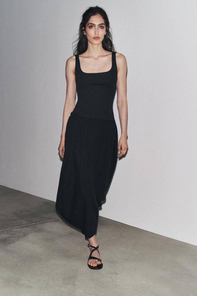 Vestido negro de Zara