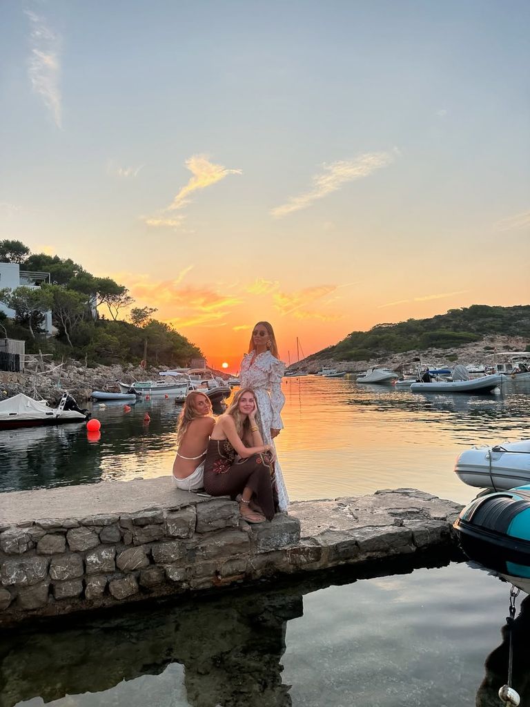 Los espectaculares posados de Chiara Ferragni en Ibiza, su paraíso terrenal