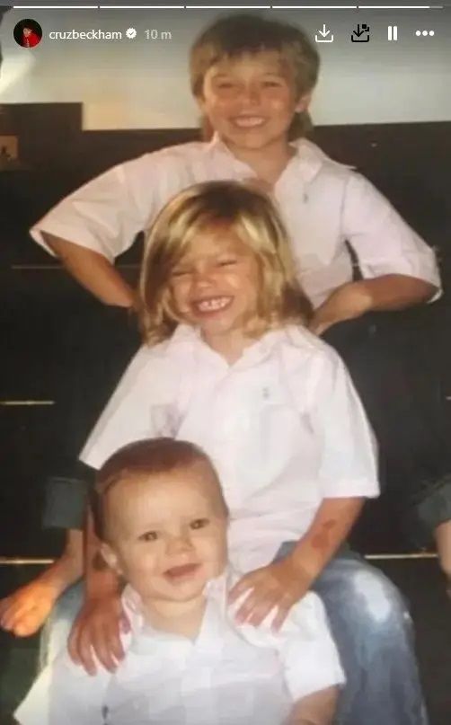 Los hermanos Brooklyn, Cruz y Romeo Beckham de pequeños