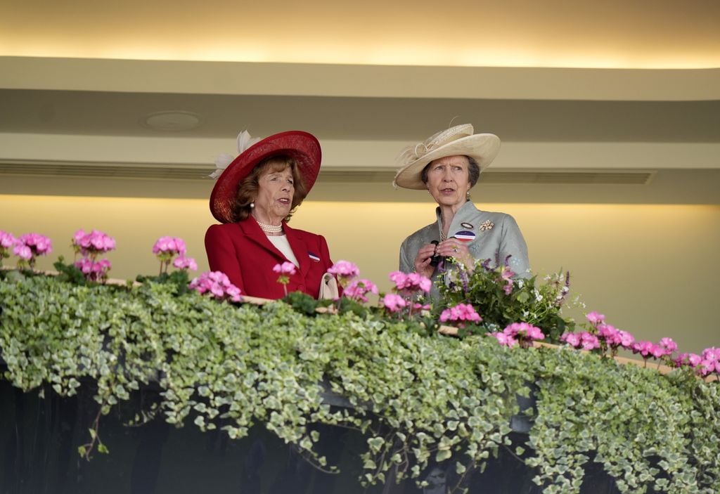 La realeza británica y su cita en Ascot