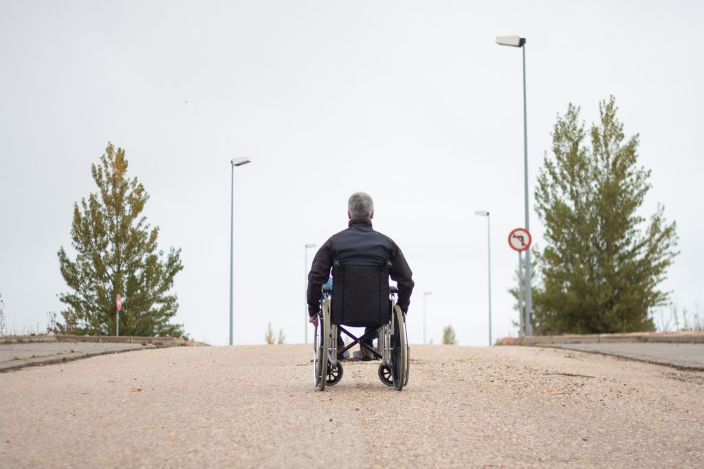 La capacidad de elegir dónde y cómo vivir es uno de los ejes del futuro modelo de atención a la dependencia en Madrid