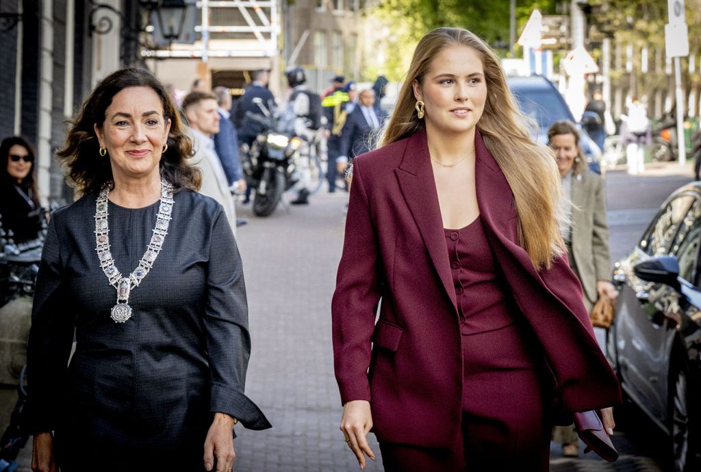 La princesa Amalia de Holanda visita Amsterdam 