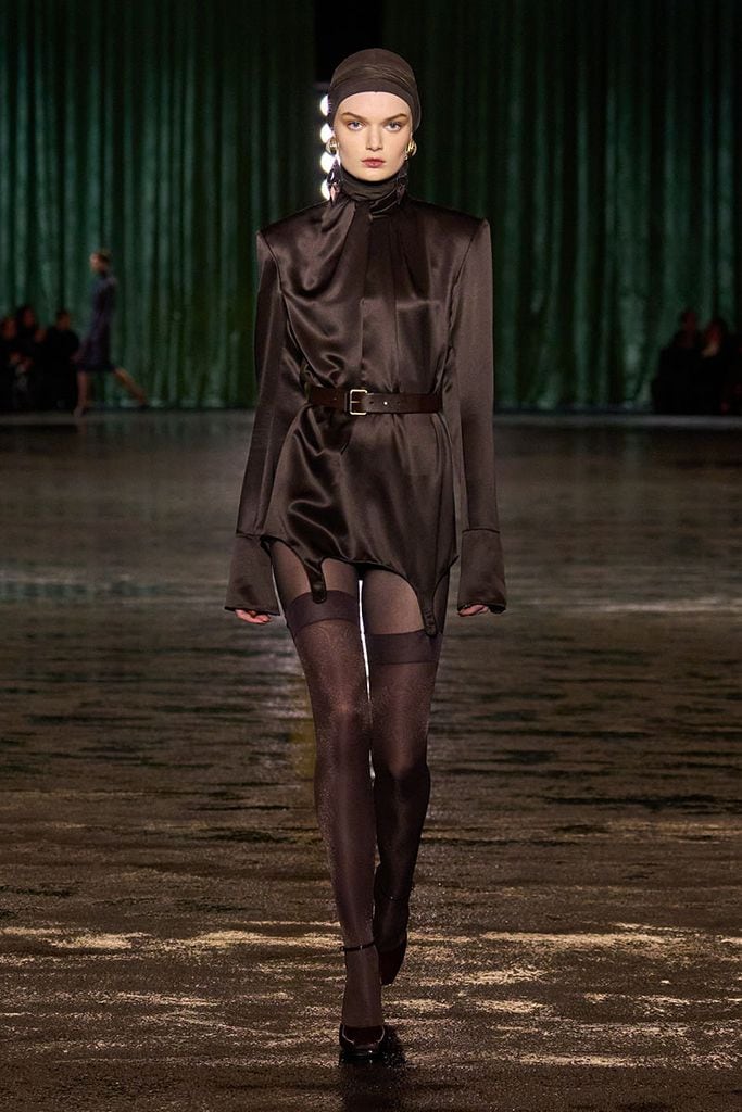 yves saint laurent desfile otono invierno 2024016a