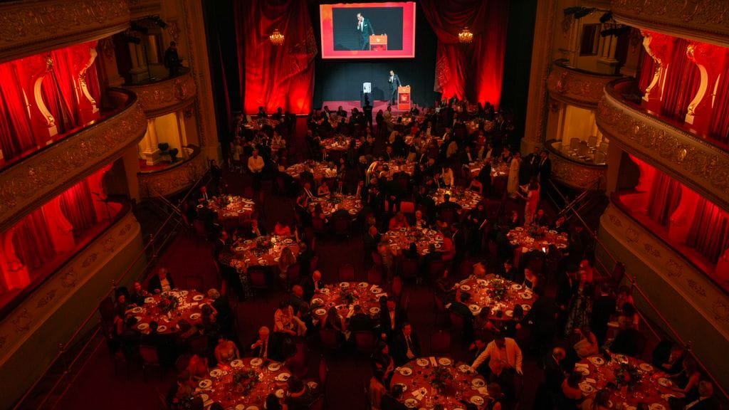 Así se acondicionó el teatro para la gala