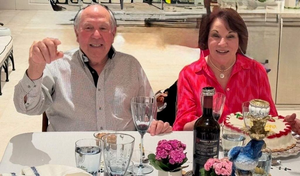 Mario Lamar, de 80 años, su esposa, Lili Lamar, de 79, perdieron la vida en el accidente aéreo