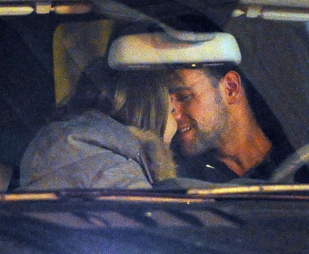 (Foto de ARCHIVO) GONZALO MIRO Y AMAIA MONTERO EN EL COCHE BESANDOSE    24/12/2009