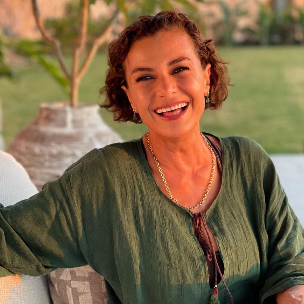 Hatice Aslan es la veterana actriz turca que da vida a Nevra en 'Renacer'