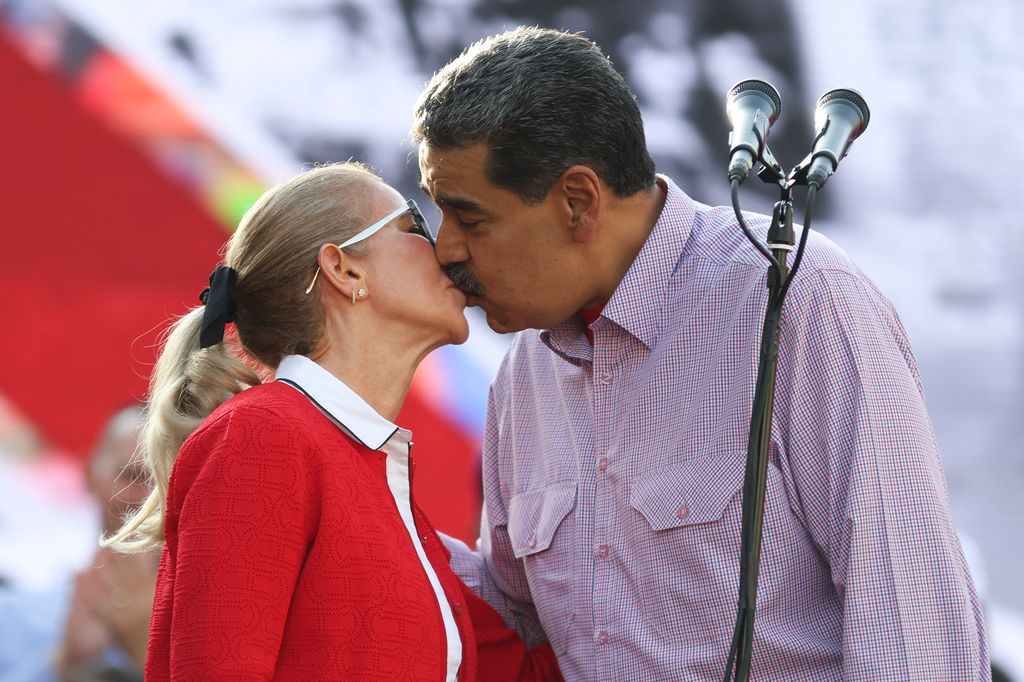 Su matrimonio formalizó una unión que ya existía de hecho, consolidando una pareja de poder que combina afecto personal con alianzas políticas de largo plazo