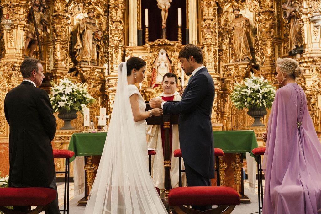 Madrina viral boda religiosa en El Puerto de Santa María