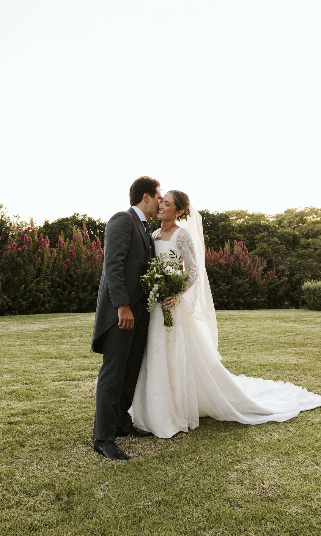 Look de novia Belén Miranda realizado con colcha antigua