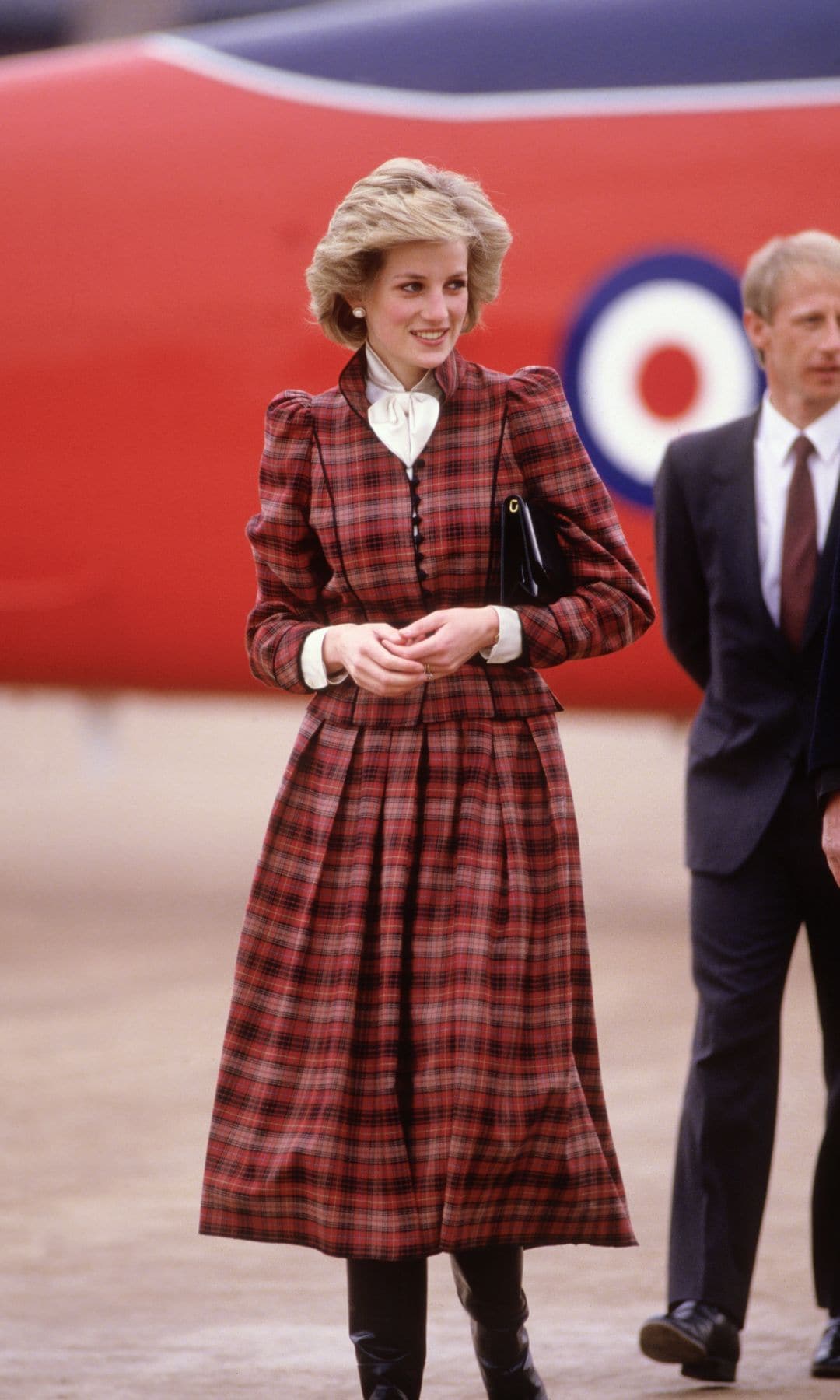 ¡HOLA! Fashion 5 looks navideños Diana de Gales