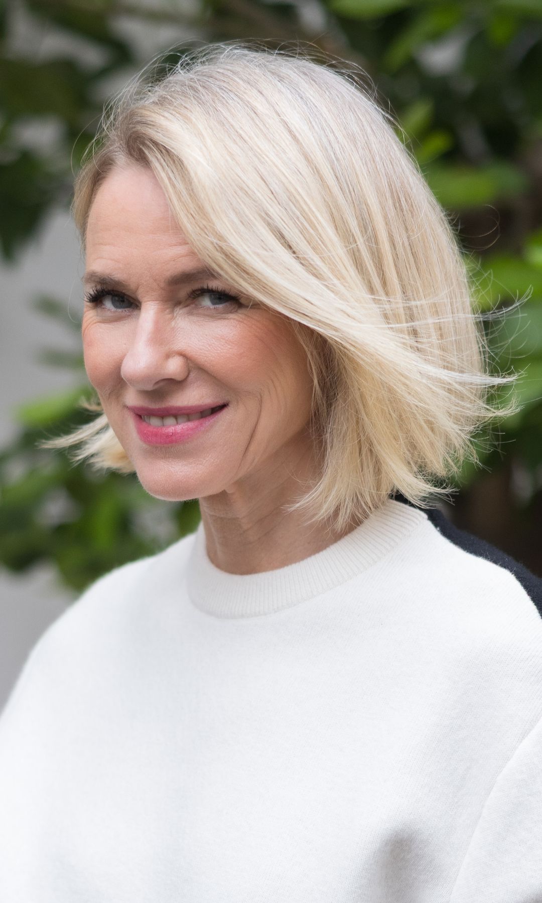 Naomi Watts en la semana de la moda de Milán en 2025