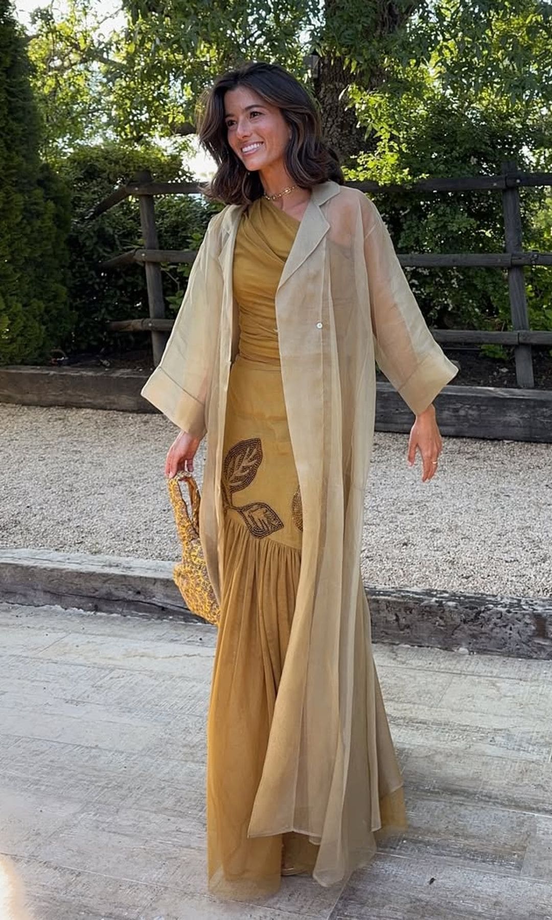 María Hernández con total look de invitada