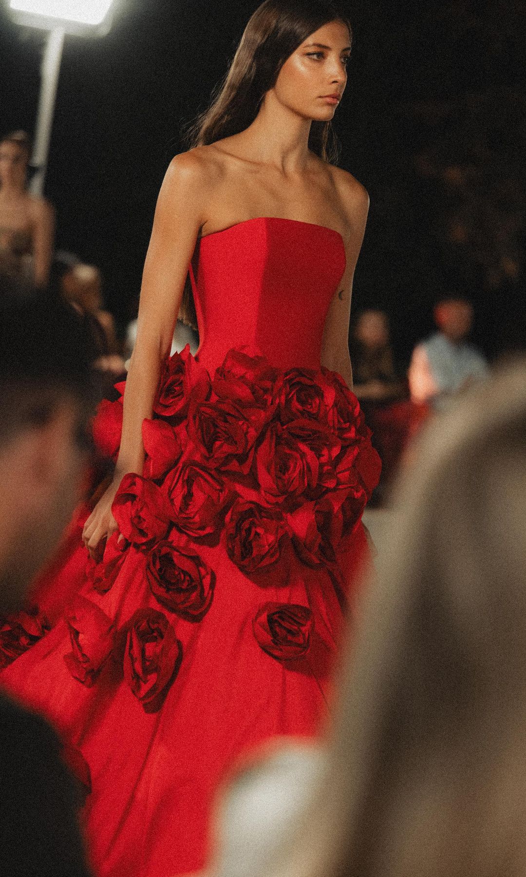 Redondo Brand rinde homenaje a México, al color y al trabajo artesanal en un desfile con mariachis al que no faltó Isabel Preysler