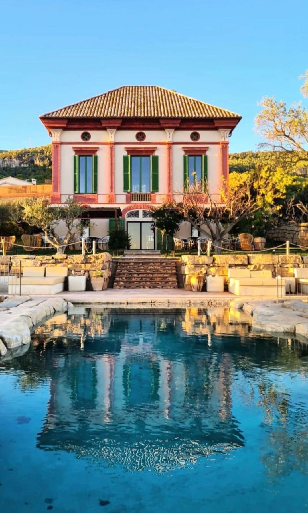 Experiencias de enoturismo en la finca ecológica Mont-Rubí en el Penedés