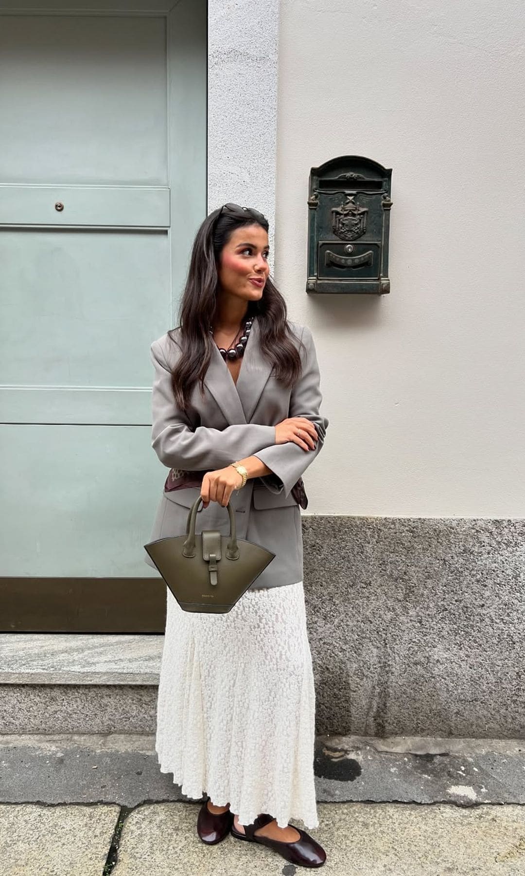 vestido blanco de @isajuanse