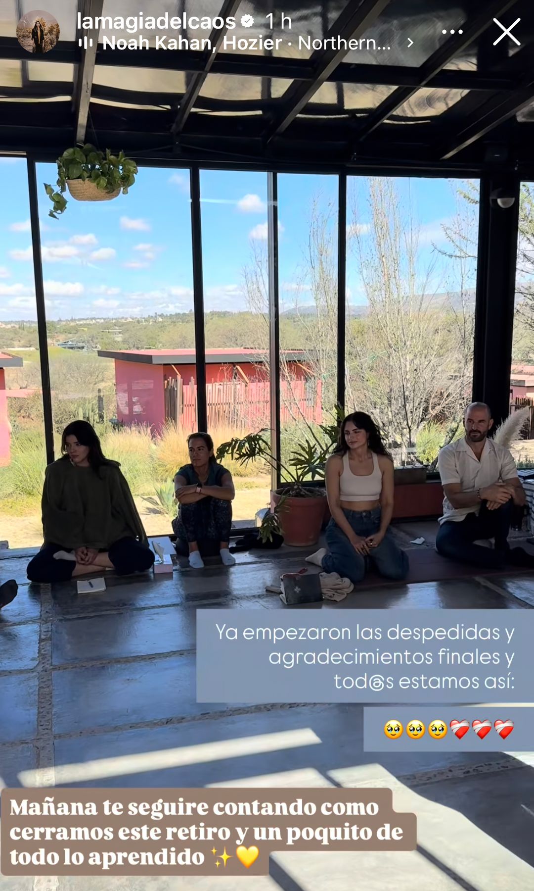 La actriz poco a poco va retomando sus actividades, tras el deceso de su mamá.