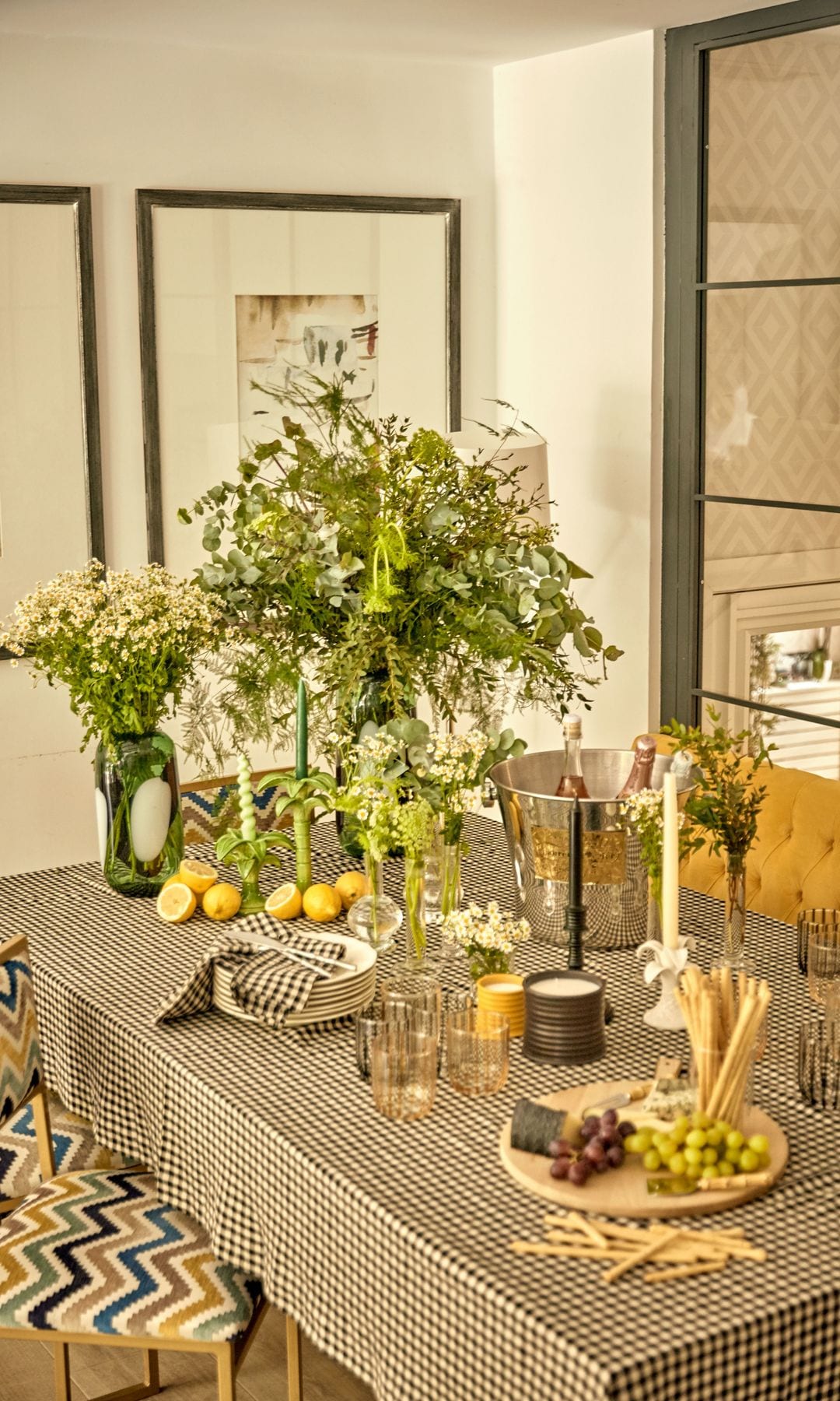 Detalles de la mesa de Amelia Bono