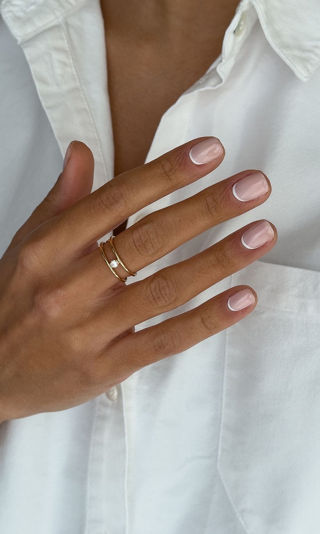 Manicura francesa inversa clásica