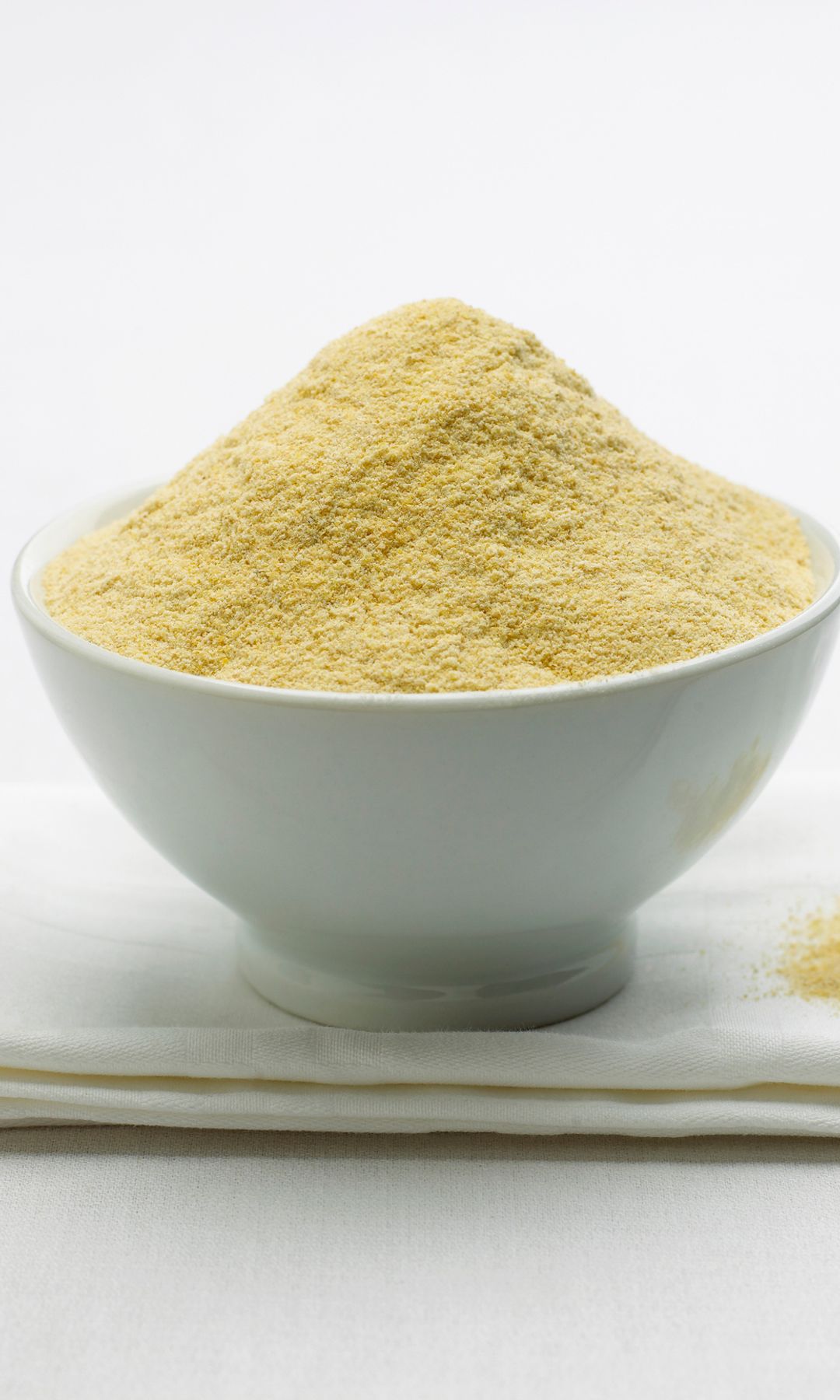 Levadura nutricional en un bol
