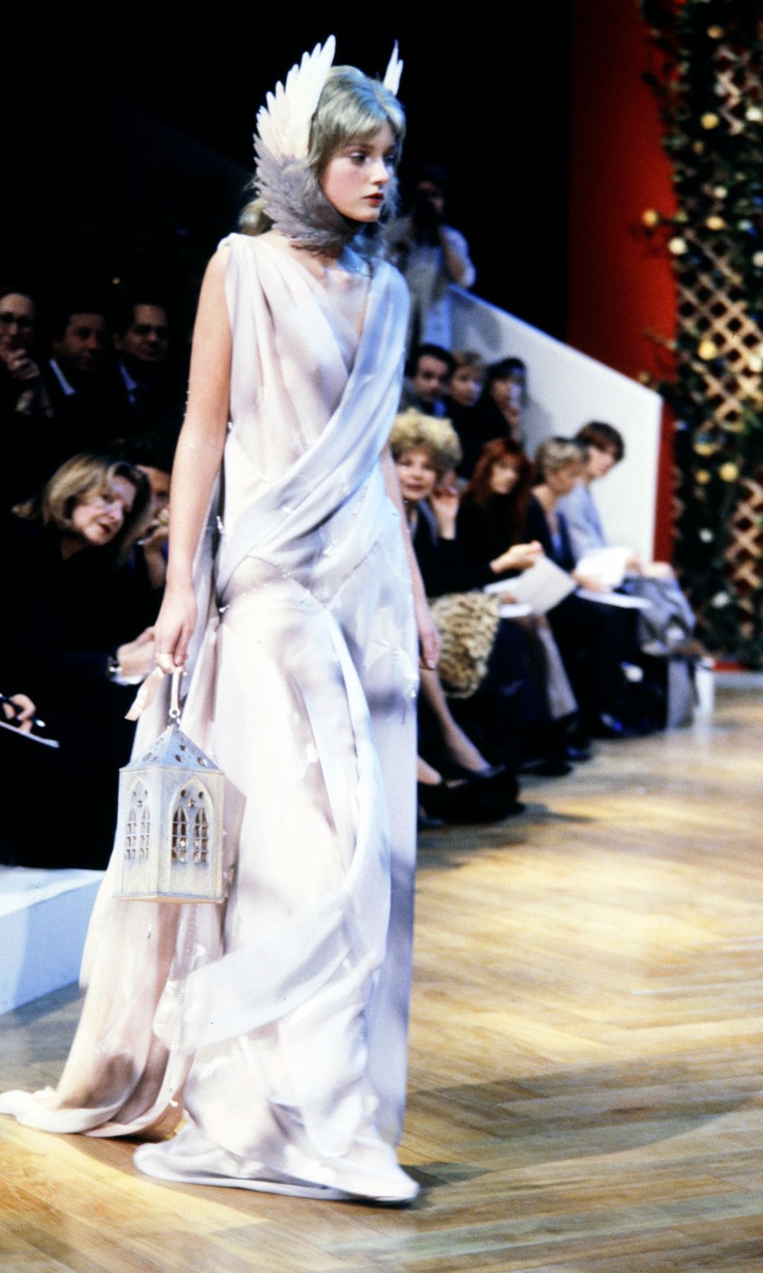 Givenchy por Alexander McQueen, 1999.