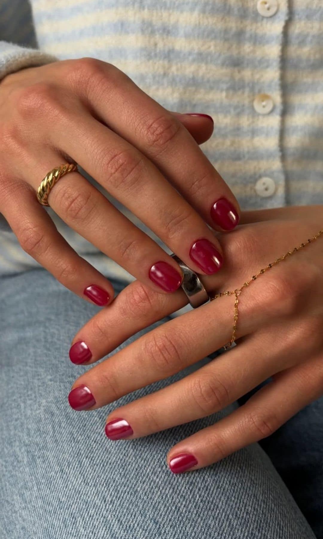 Manicura roja glaseada
