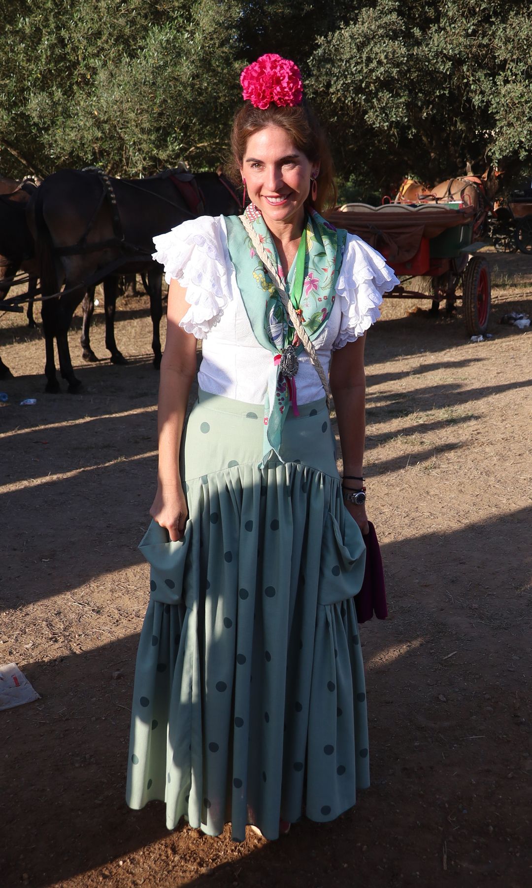 Los mejores looks de El Rocío 2026: del vestido heredado de Alba Díaz a las zapatillas rosas de Lourdes Montes
