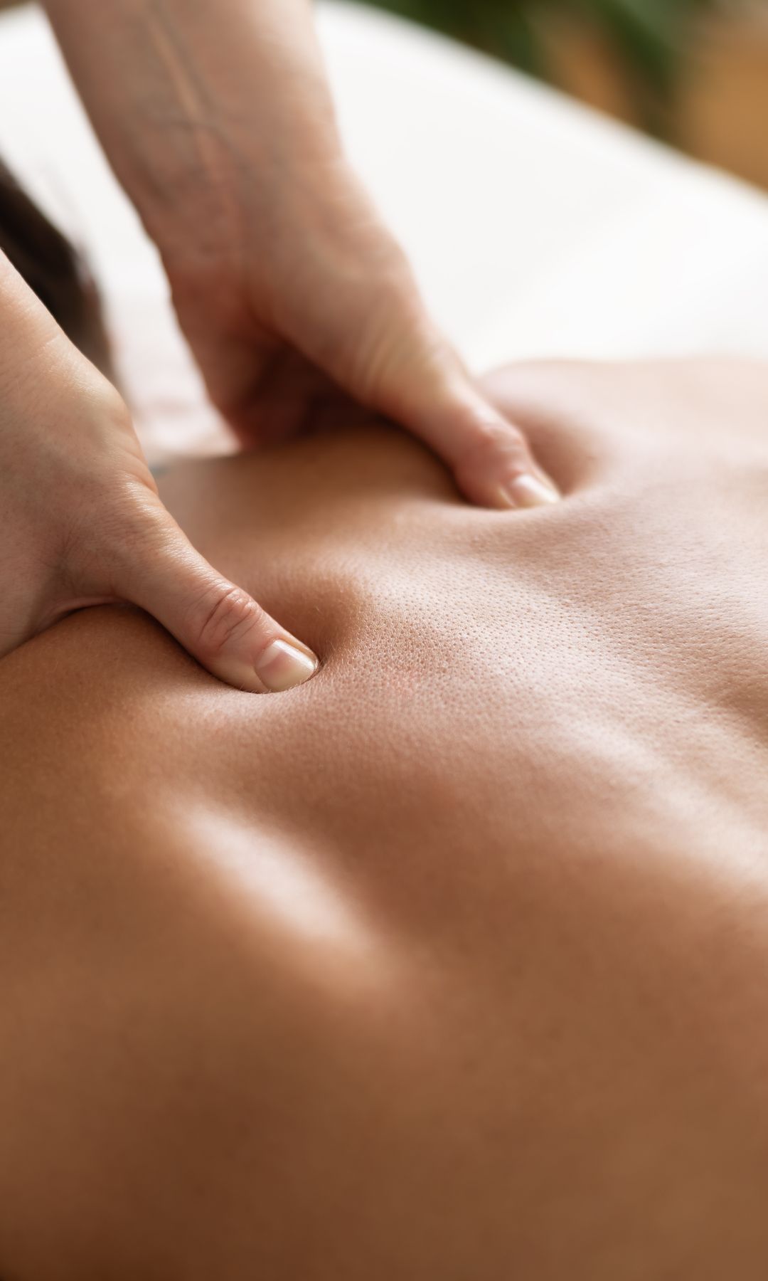 Este tipo de masajes son diferentes a aquellos que buscan relajación muscular.