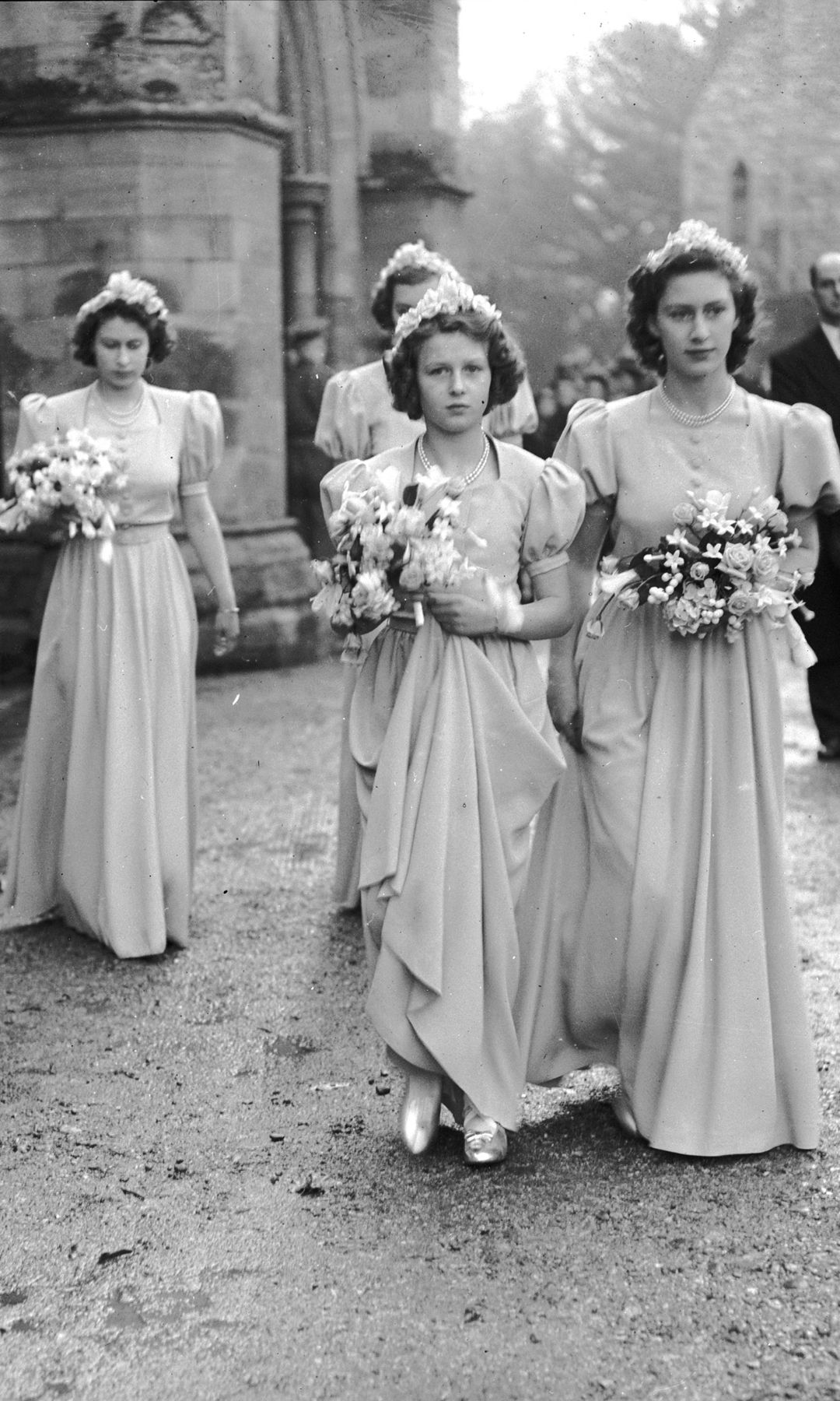 Isabel II, la princesa Alejandra de Kent y la princesa Margarita