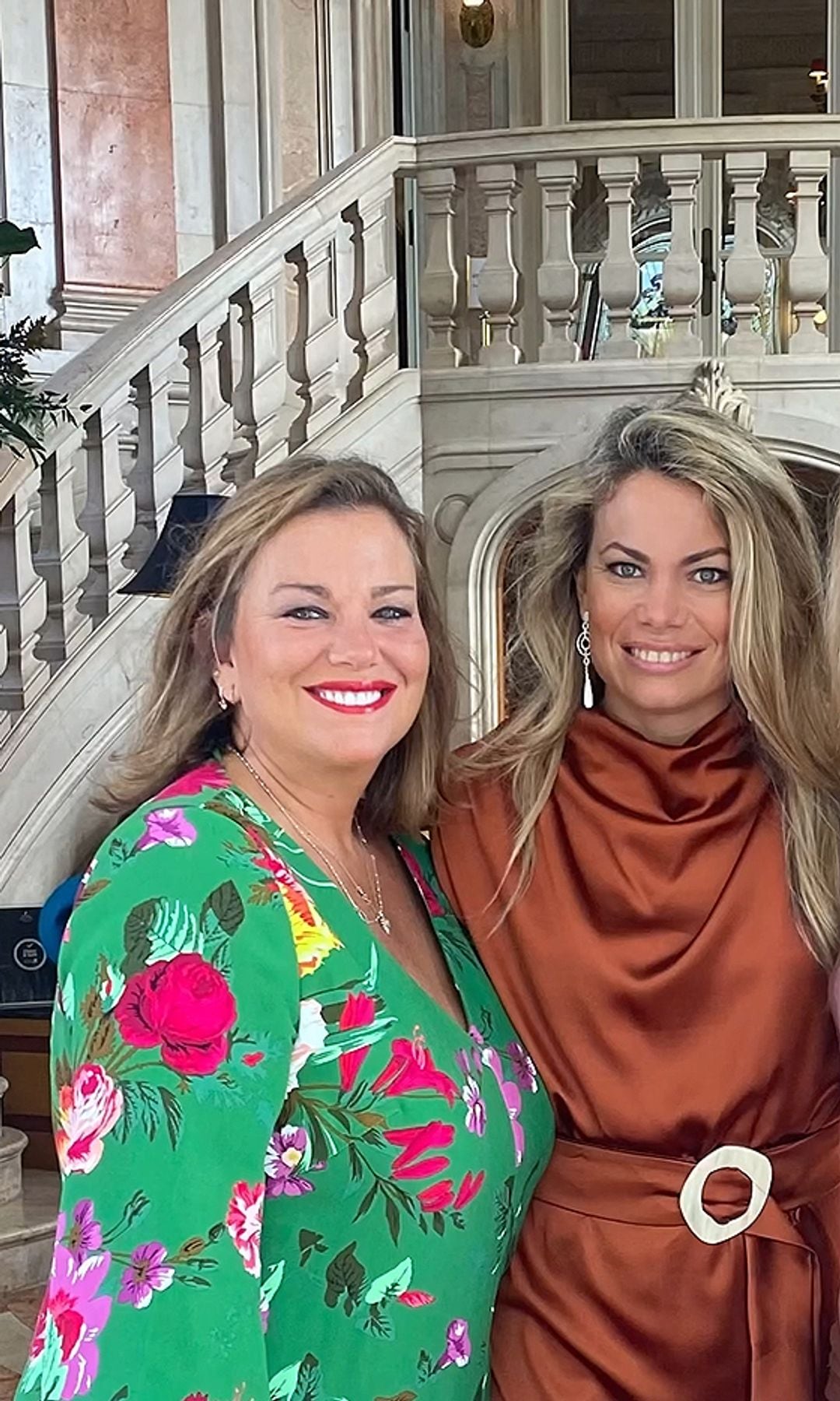 Carla Goyanes junto a su hermana Caritina via Instagram
