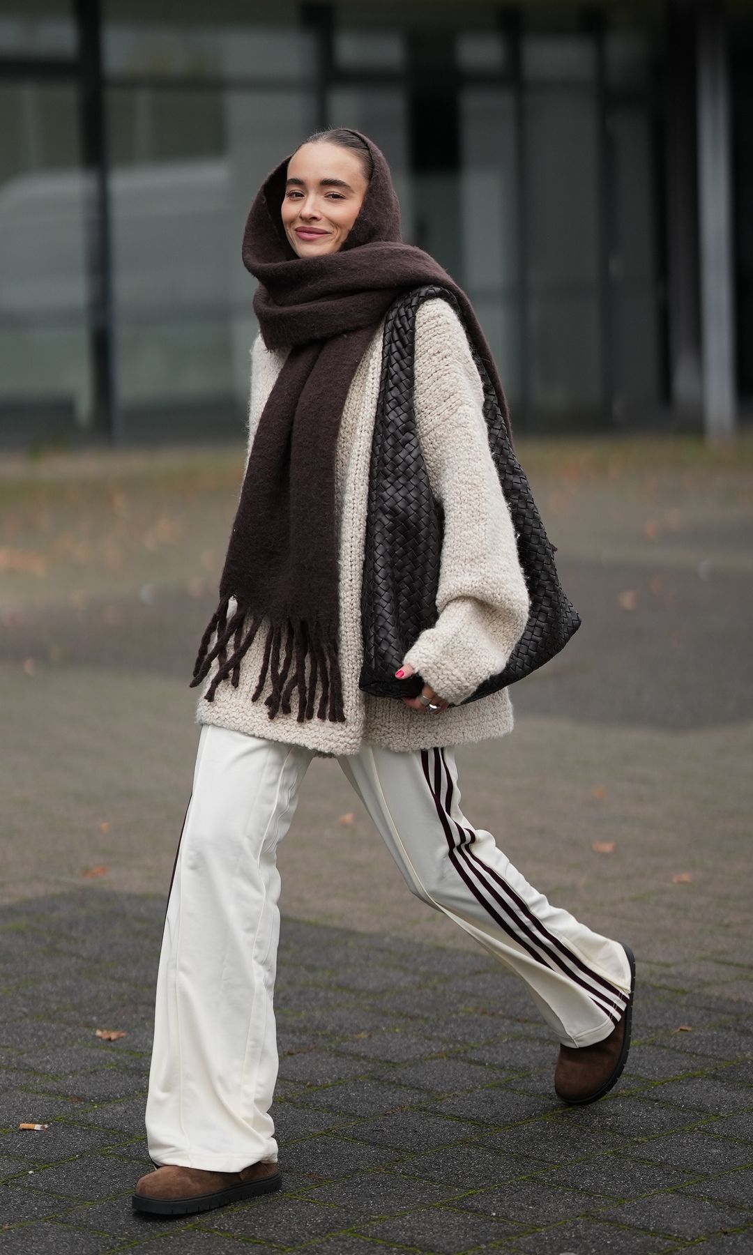 8 ideas para dar un giro a la forma de llevar tu bufanda