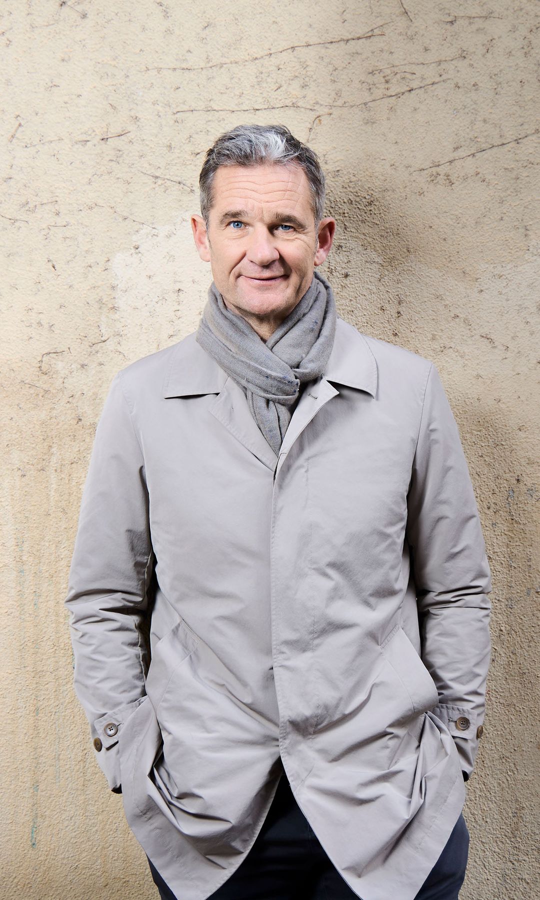 Iñaki Urdangarin posando para ¡HOLA!