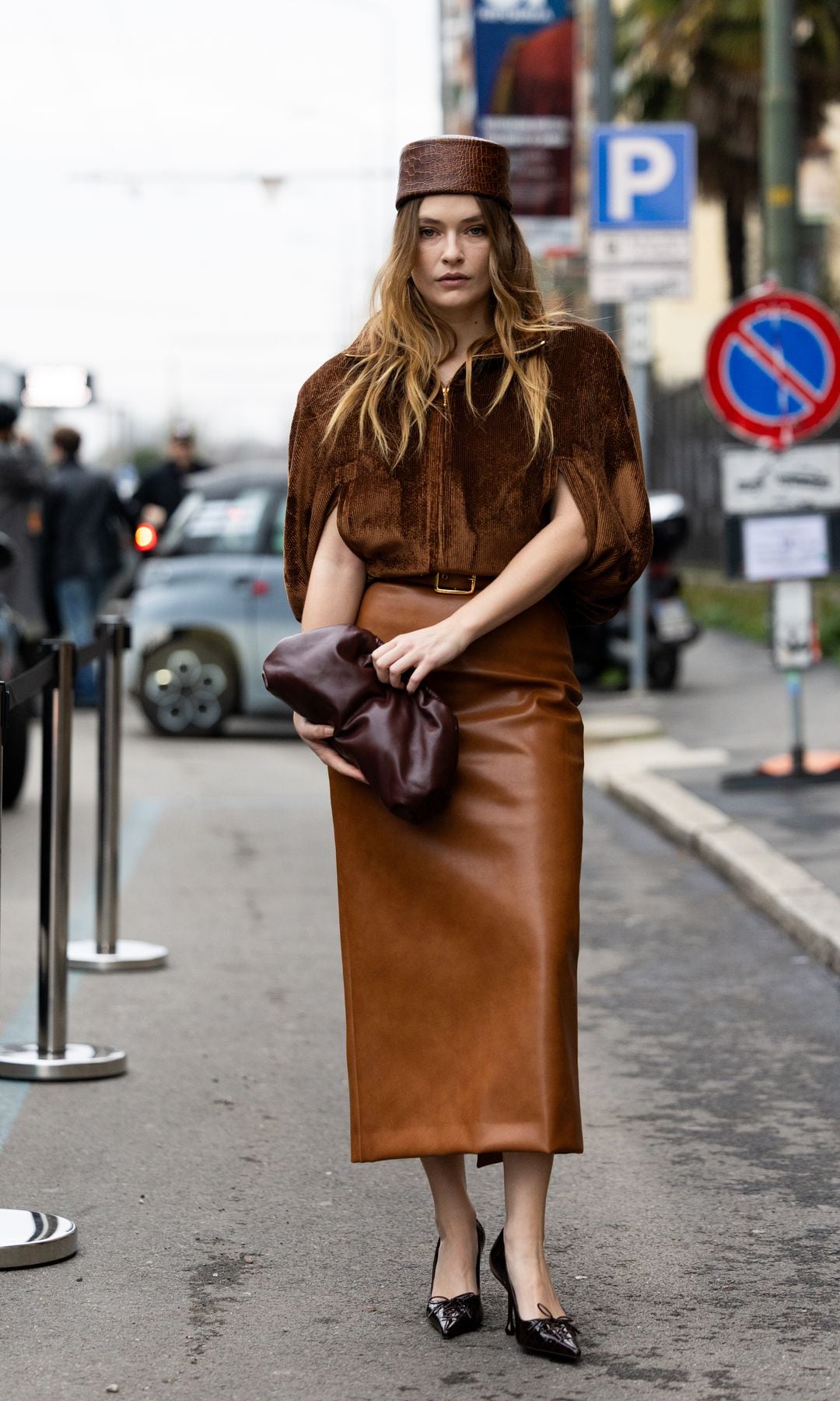 Así es el look que llevó Camille en Milán.