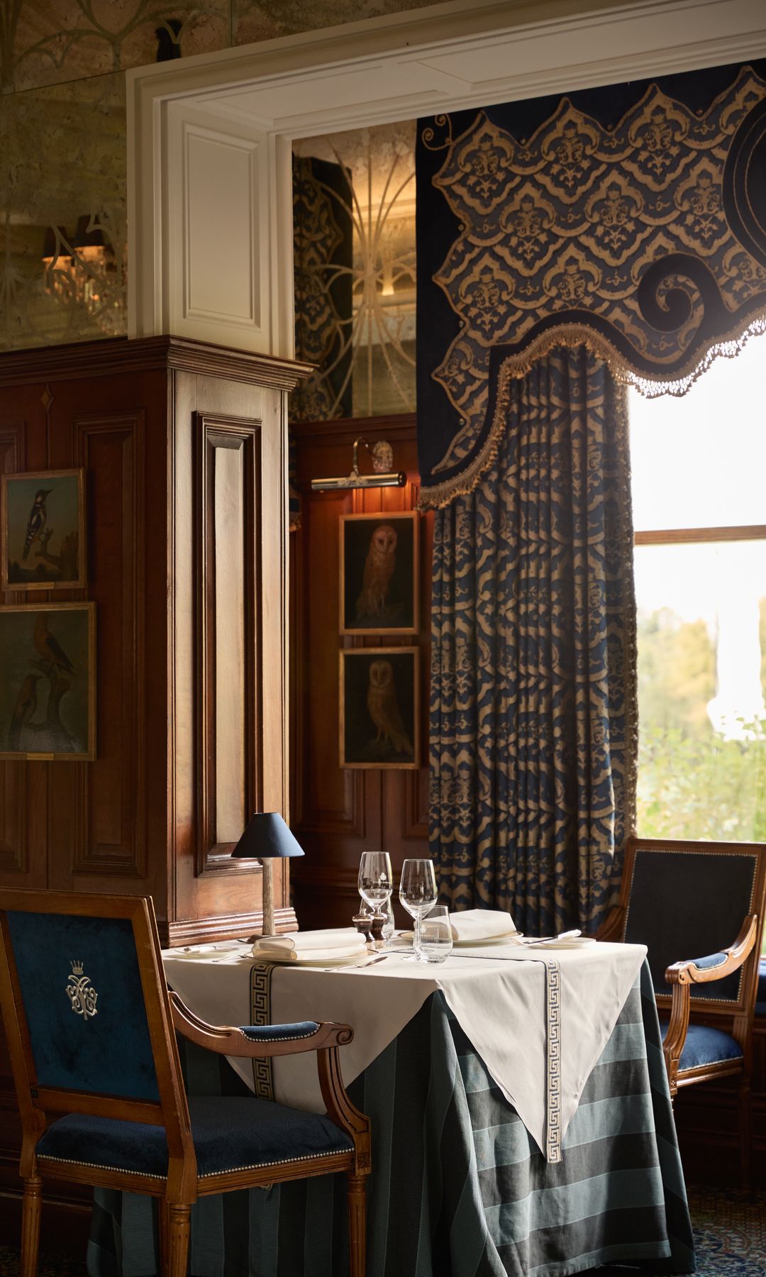 Ashford Castle, en Irlanda, un antiguo castillo medieval convertido en hotel de lujo