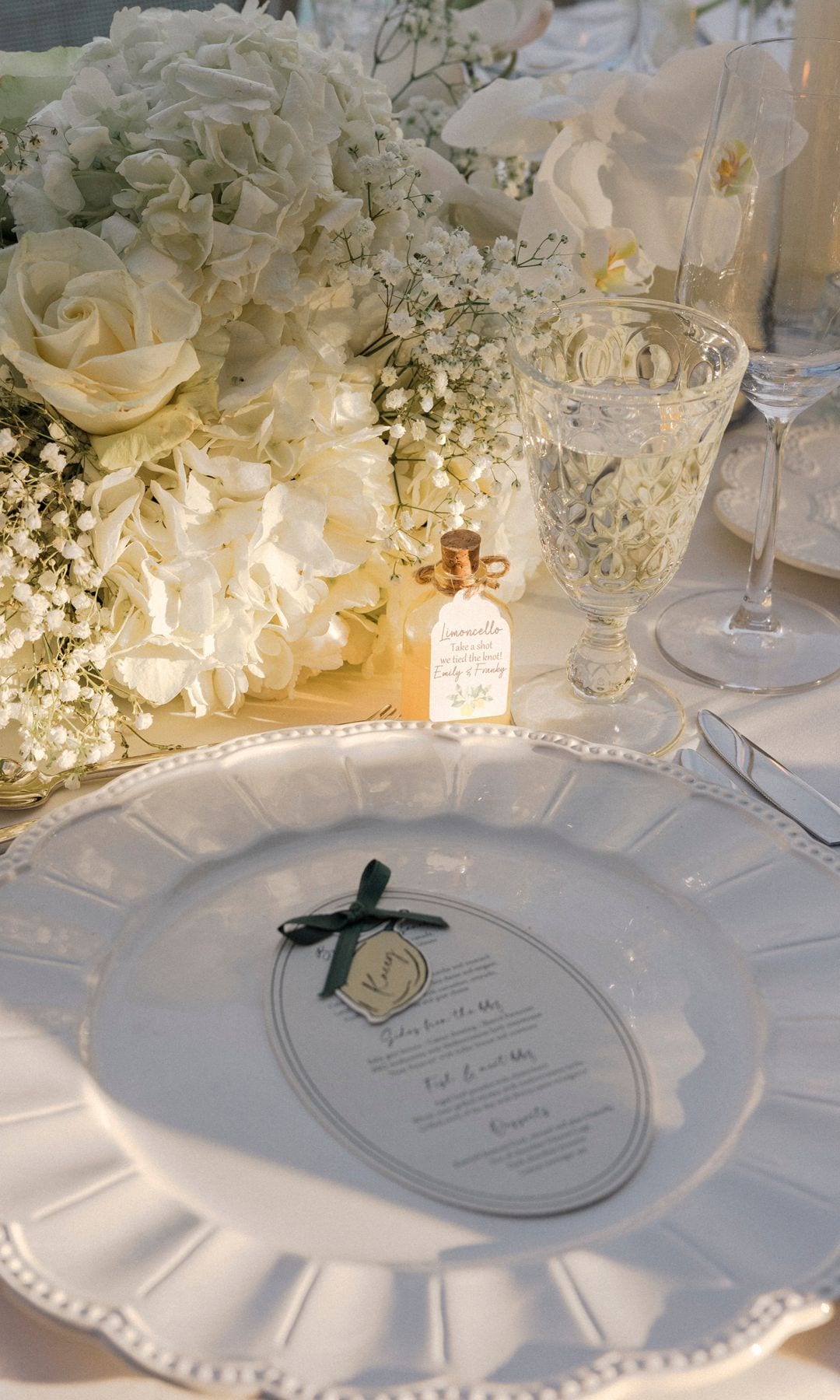 Tendencias de bodas 2026 decoración en blanco