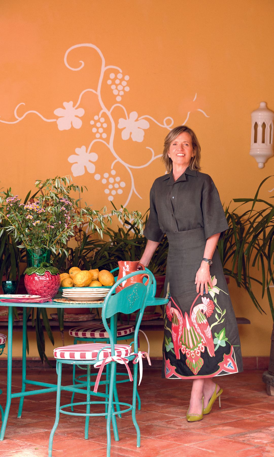 CATARINA FLORES HIJA DEL RECONOCIDO EMPRESARIO PORTUGUÉS JOAO FLORES, NOS RECIBE EN “QUINTA DE SANTO AMARO”, su FINCA...