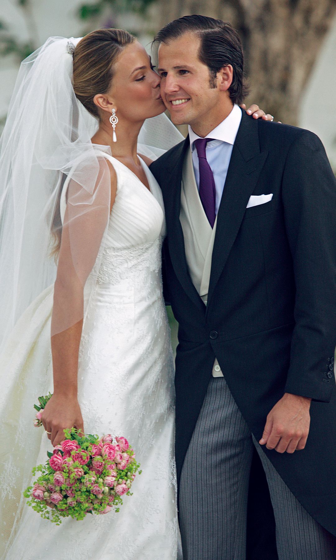 HOLA+ Boda Caritina y Carla Goyanes