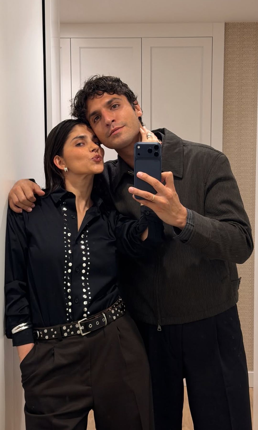 María García de Jaime y Tomás Páramo en un divertido 'selfie'