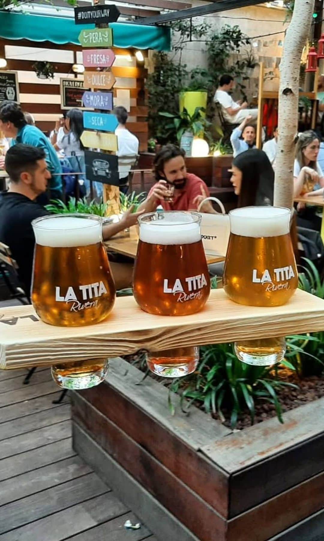 Terraza del restaurante La Tita Rivera en Madrid