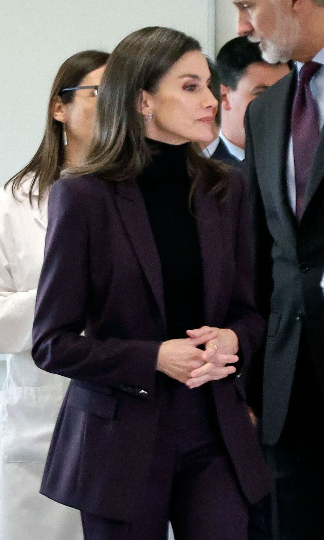 la reina letizia con las uñas naturales