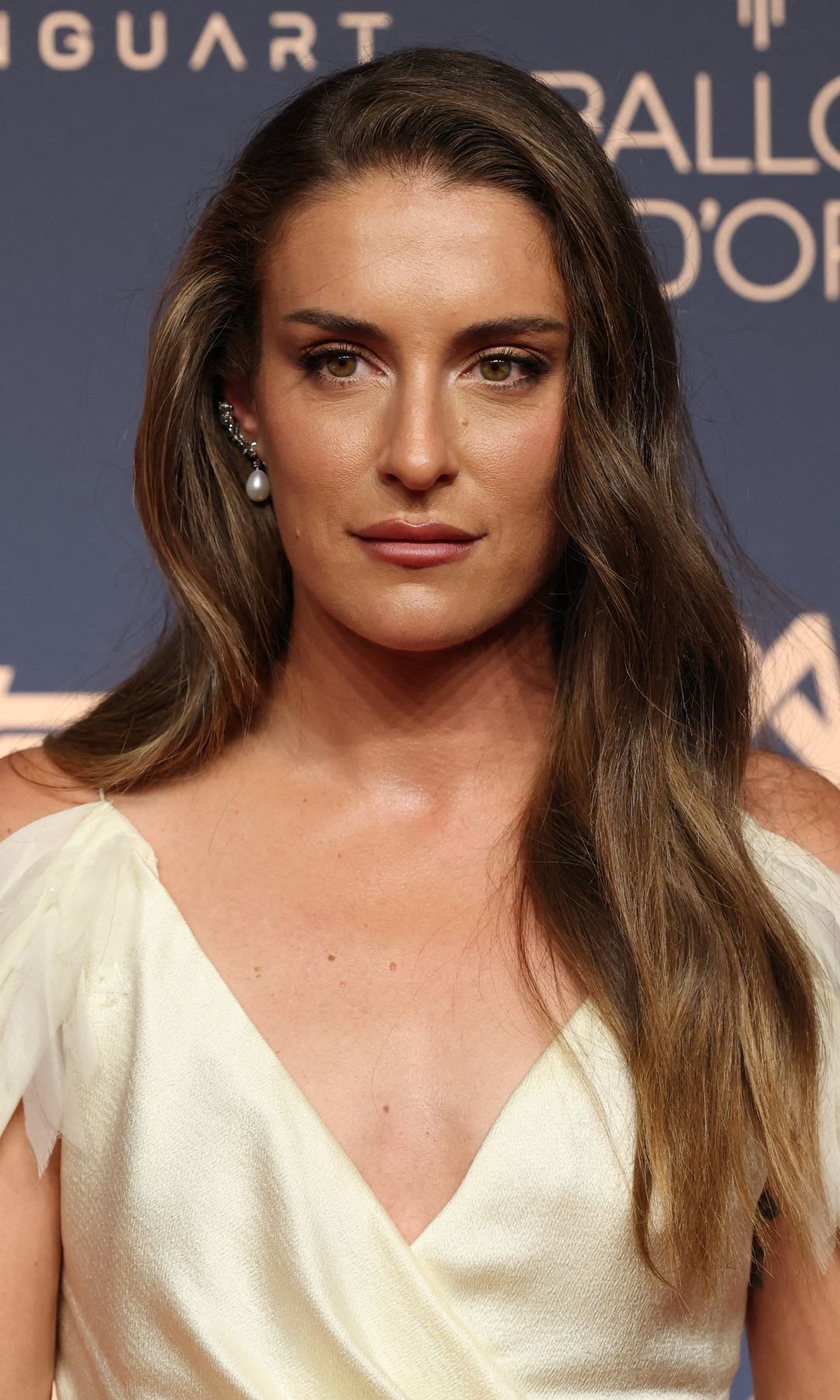 Anitta Ruiz, experta en protocolo, sobre el look de Alexia Putellas en la gala del Balón de Oro 2026: "Me hace gracia que ahora que no está en el Barça puede vestir de blanco"