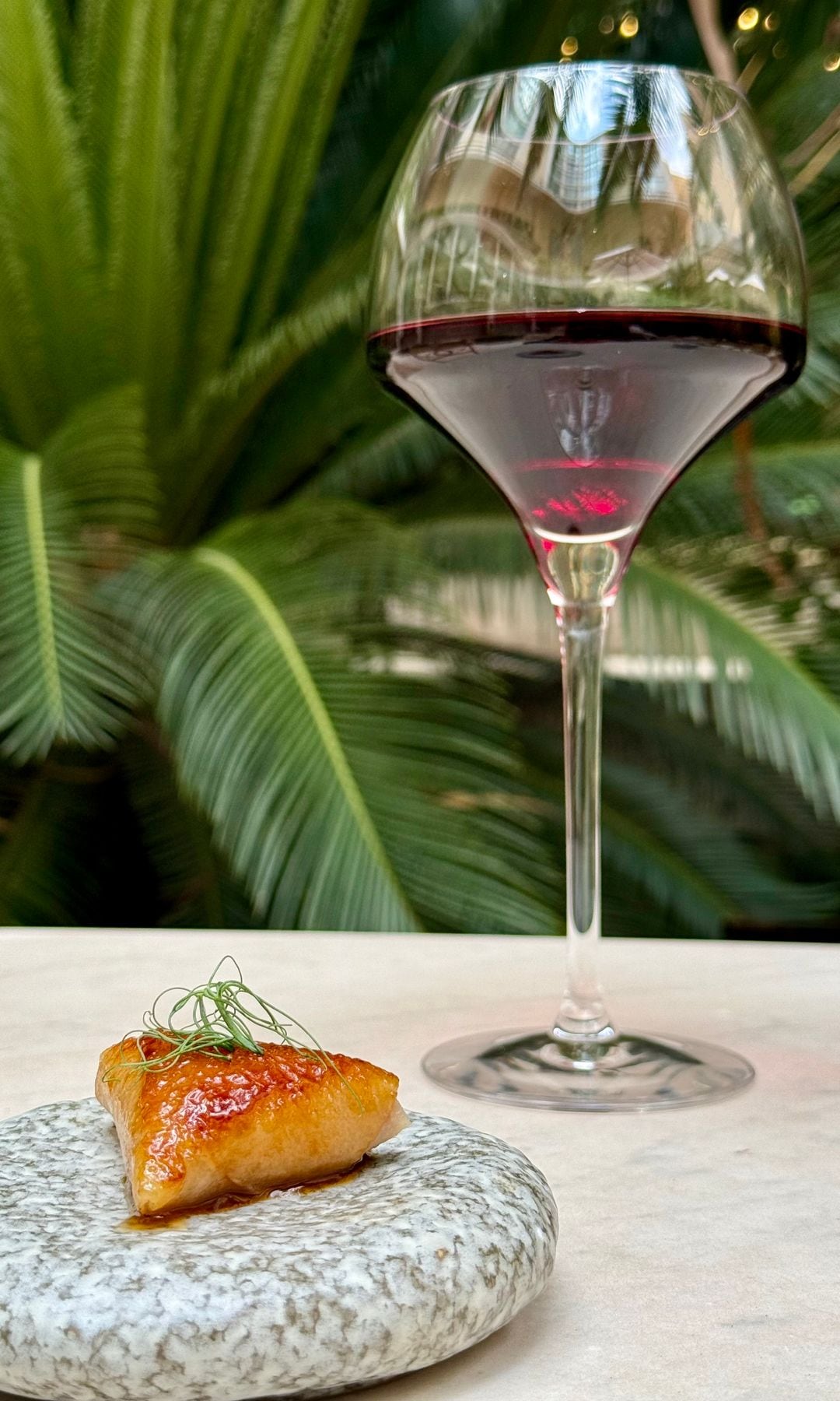 Samosa de pato con melón y menta, bocado propuesto por el hotel InterContinental de Madrid