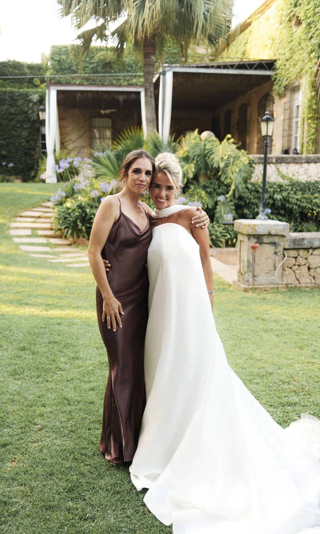 LA DIVERTIDA BODA FLAMENCA DE   PATY SÁNCHEZ-FLORES Y JAVIER MILLET  DOS DÍAS DE CELEBRACIONES Y EL CARIÑO DE LA FAMILIA FLORES