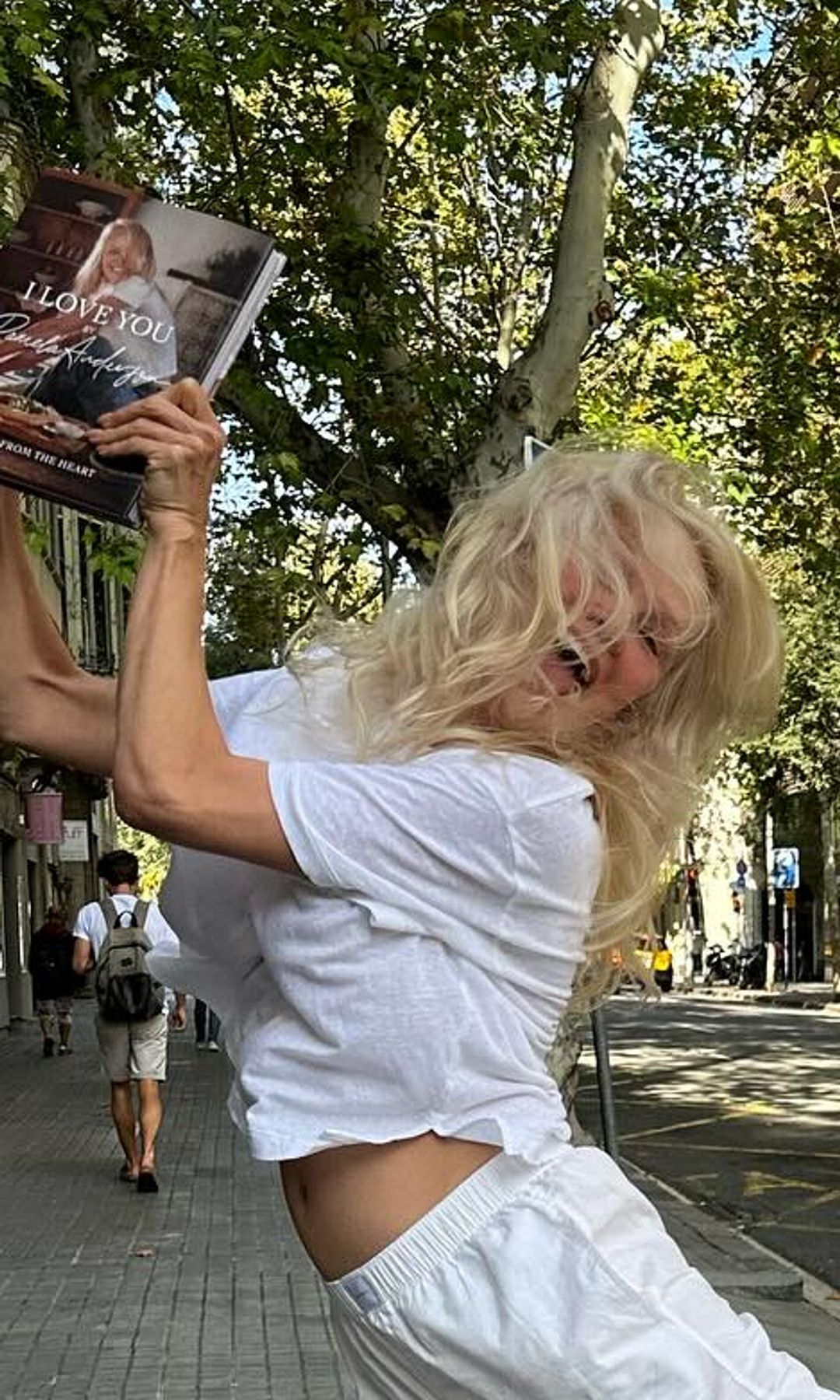 Pamela Anderson feliz en España