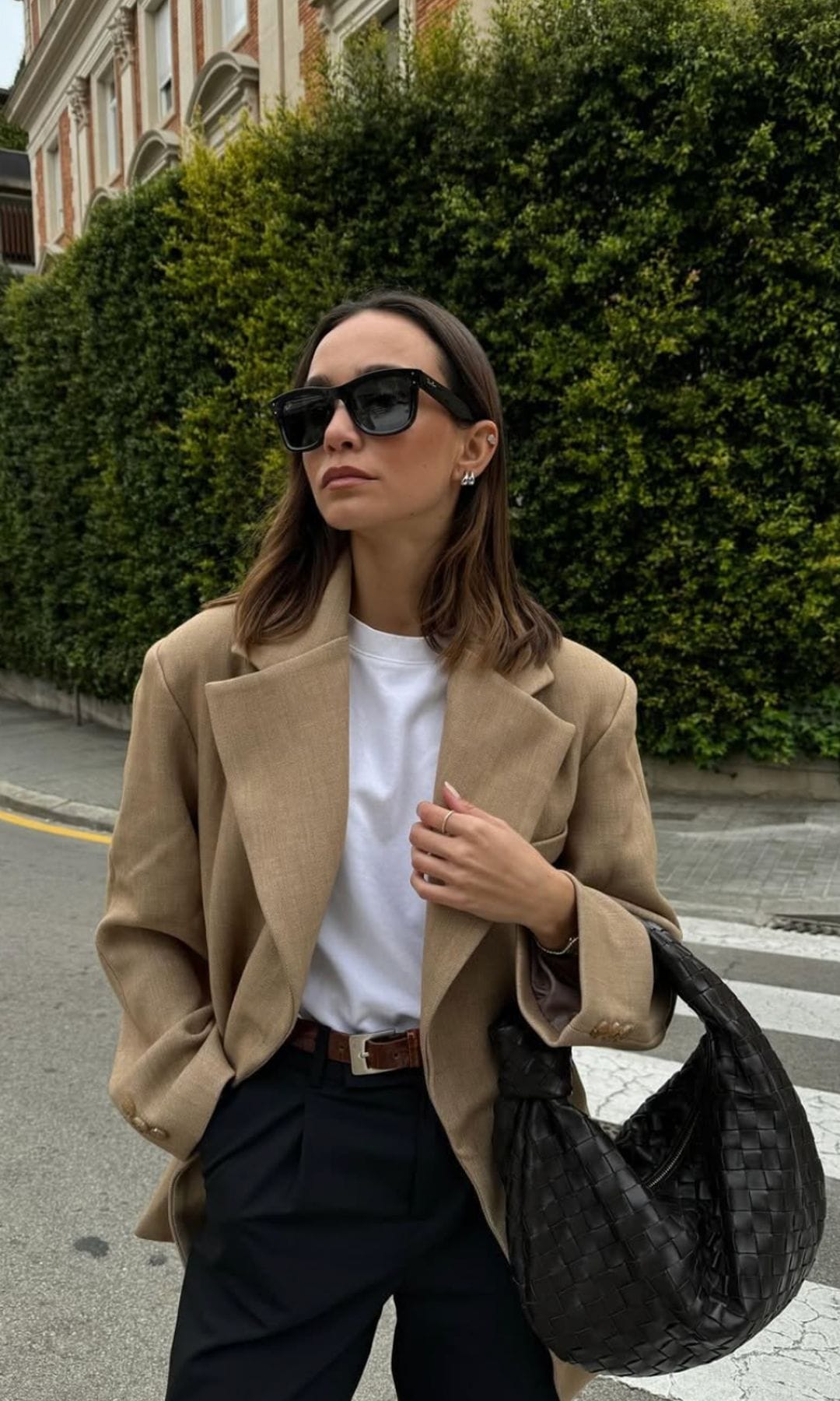 ¡HOLA! Fashion 7 prendas blancas que necesitas en tu armario de invierno según Blanca Arimany para crear looks elegantes