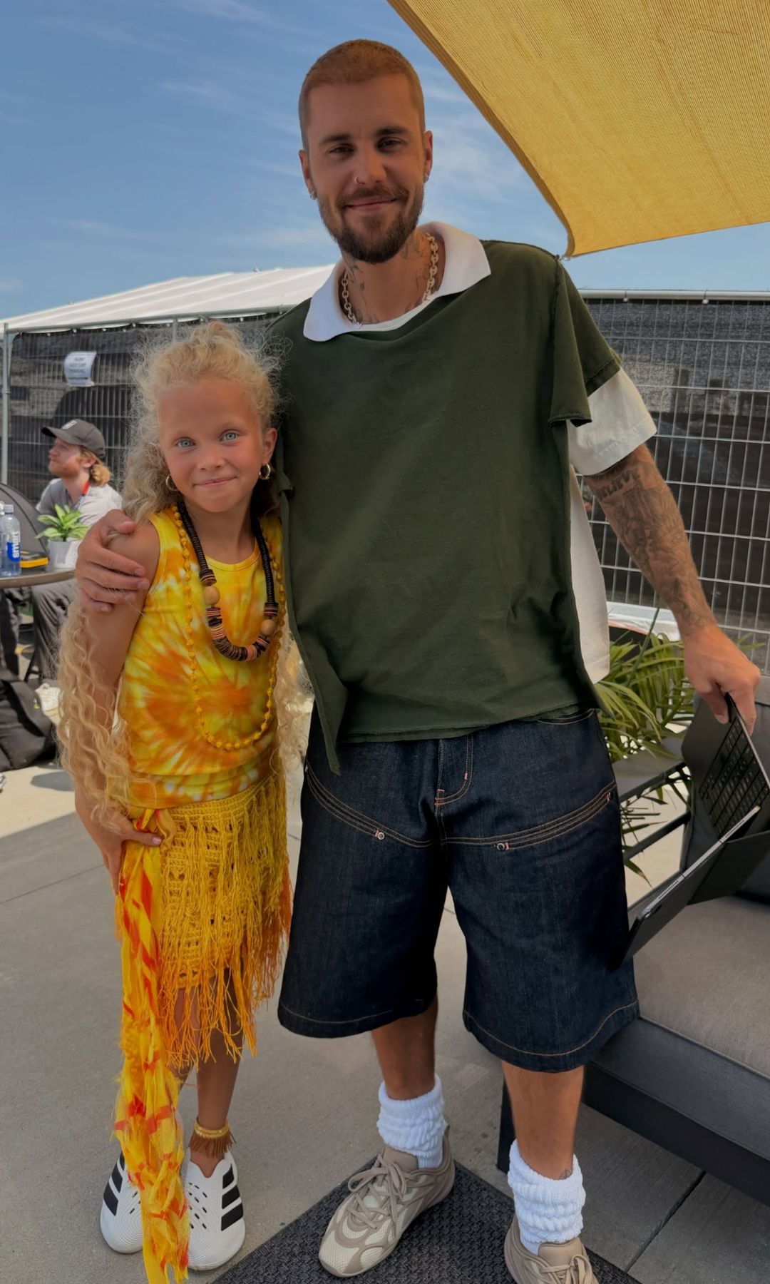 Eseniia junto a Justin Bieber