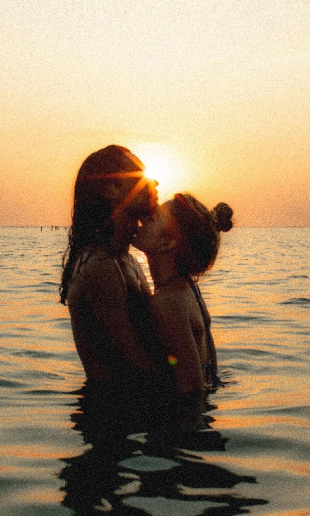 Los beneficios de aburrirte en verano con tu pareja