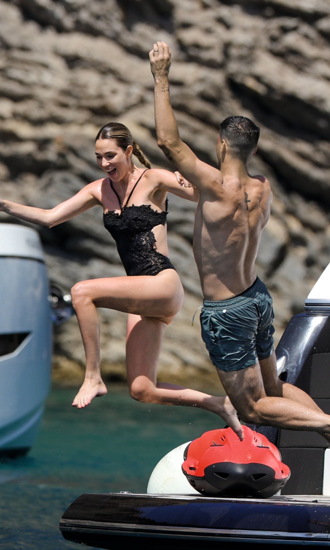ALICE CAMPELLO Y MORATA ROMÁNTICA ESCAPADA A FORMENTERA, PARA CELEBRAR OCHO AÑOS DE MATRIMONIO, TRAS DARSE UNA SEGUNDA OPORTUNIDAD